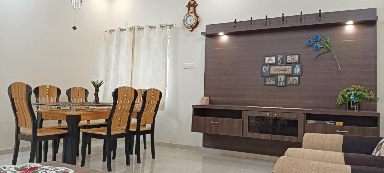Shi'S Vilva - The Bungalow In Coimbatore - Near Airport, Kmch, Codesia Exterior foto