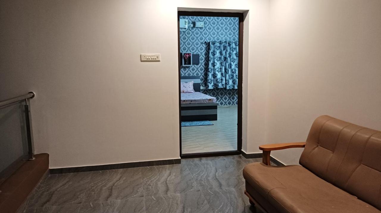 Shi'S Vilva - The Bungalow In Coimbatore - Near Airport, Kmch, Codesia Exterior foto